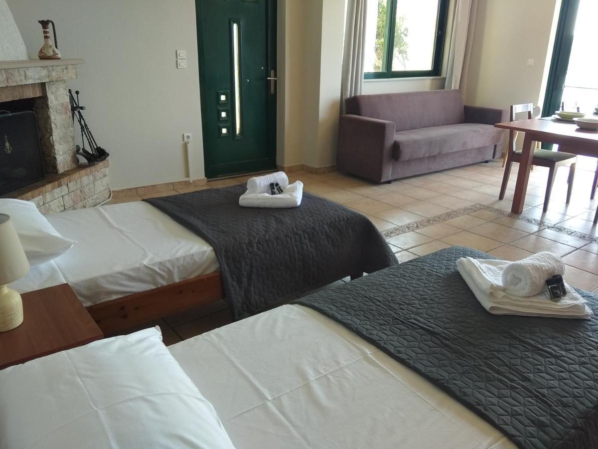 Marmari Megali Ammos Oasis Apartment & Studio Agia Marina  المظهر الخارجي الصورة