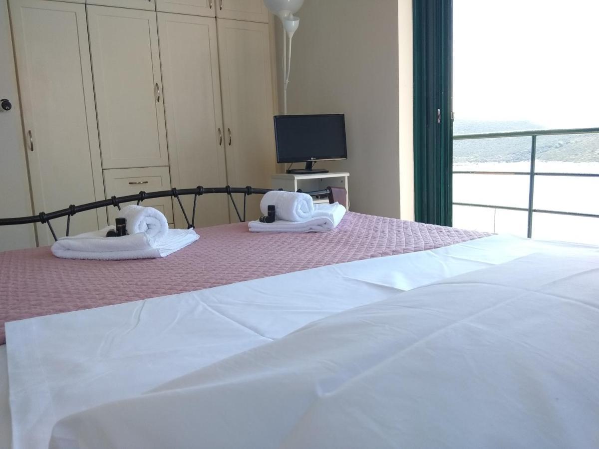 Marmari Megali Ammos Oasis Apartment & Studio Agia Marina  المظهر الخارجي الصورة
